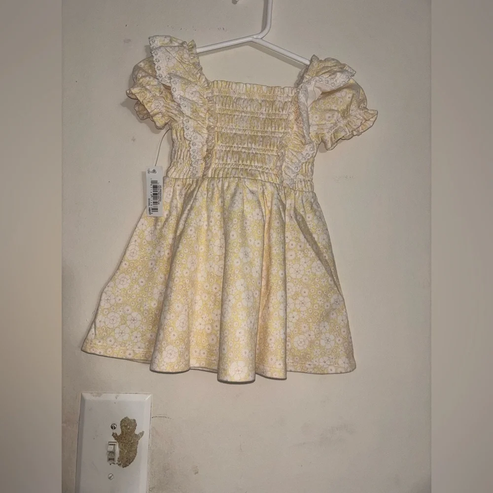 Amazon Essentials yellow floral dress for girls Size 12 Months